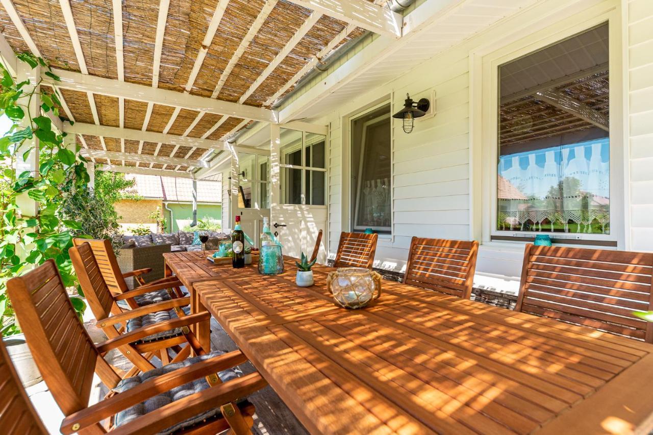 Berrybay Holidayhome Балатонкерестур Экстерьер фото