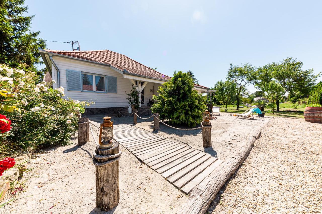 Berrybay Holidayhome Балатонкерестур Экстерьер фото