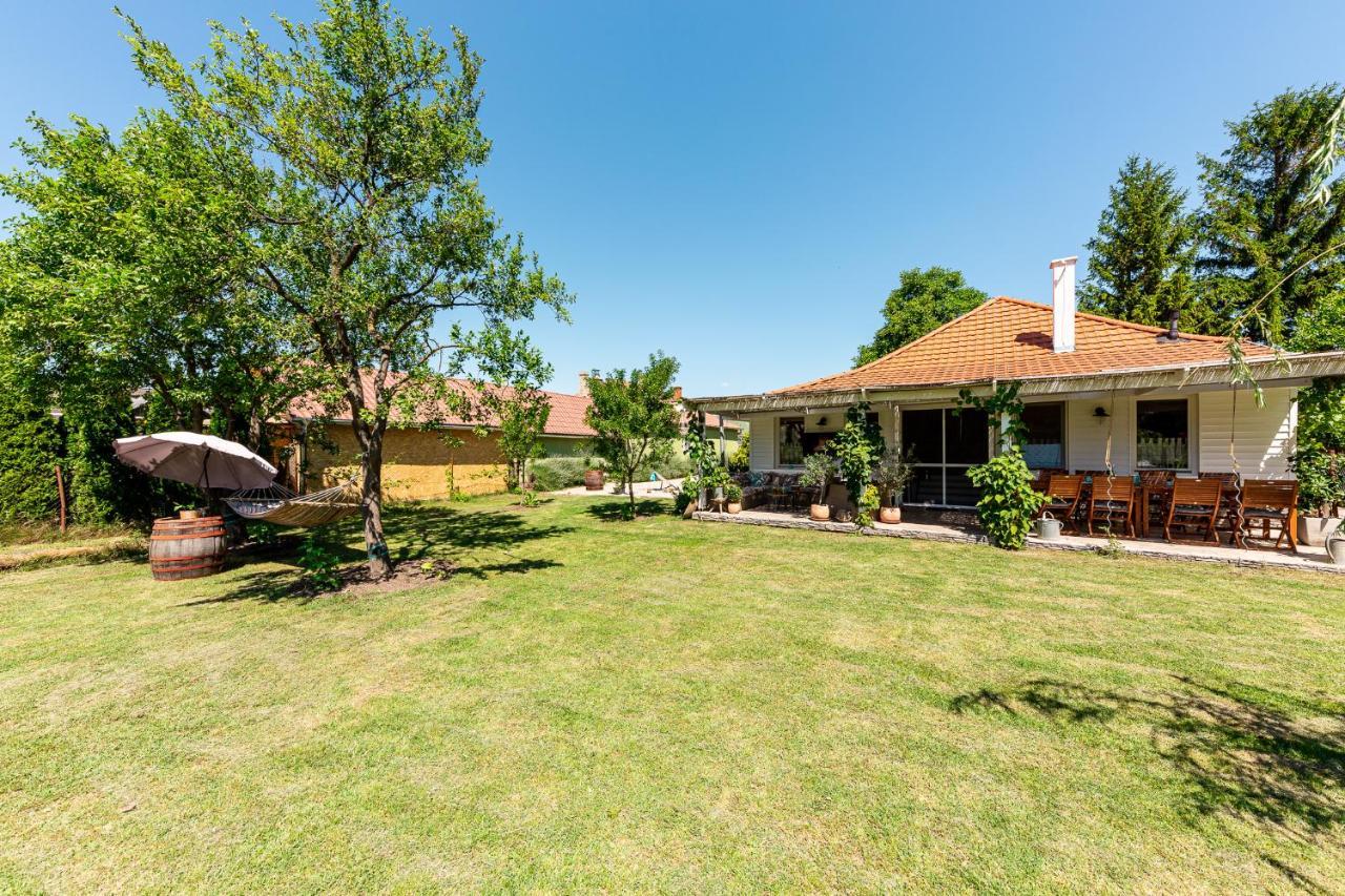 Berrybay Holidayhome Балатонкерестур Экстерьер фото